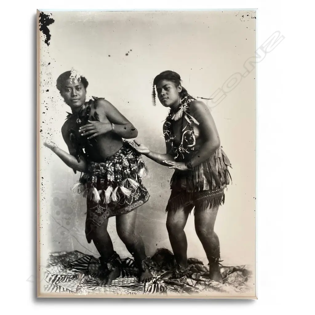 Thomas Andrew (1855-1939) 'Samoan dancers', Image 1++